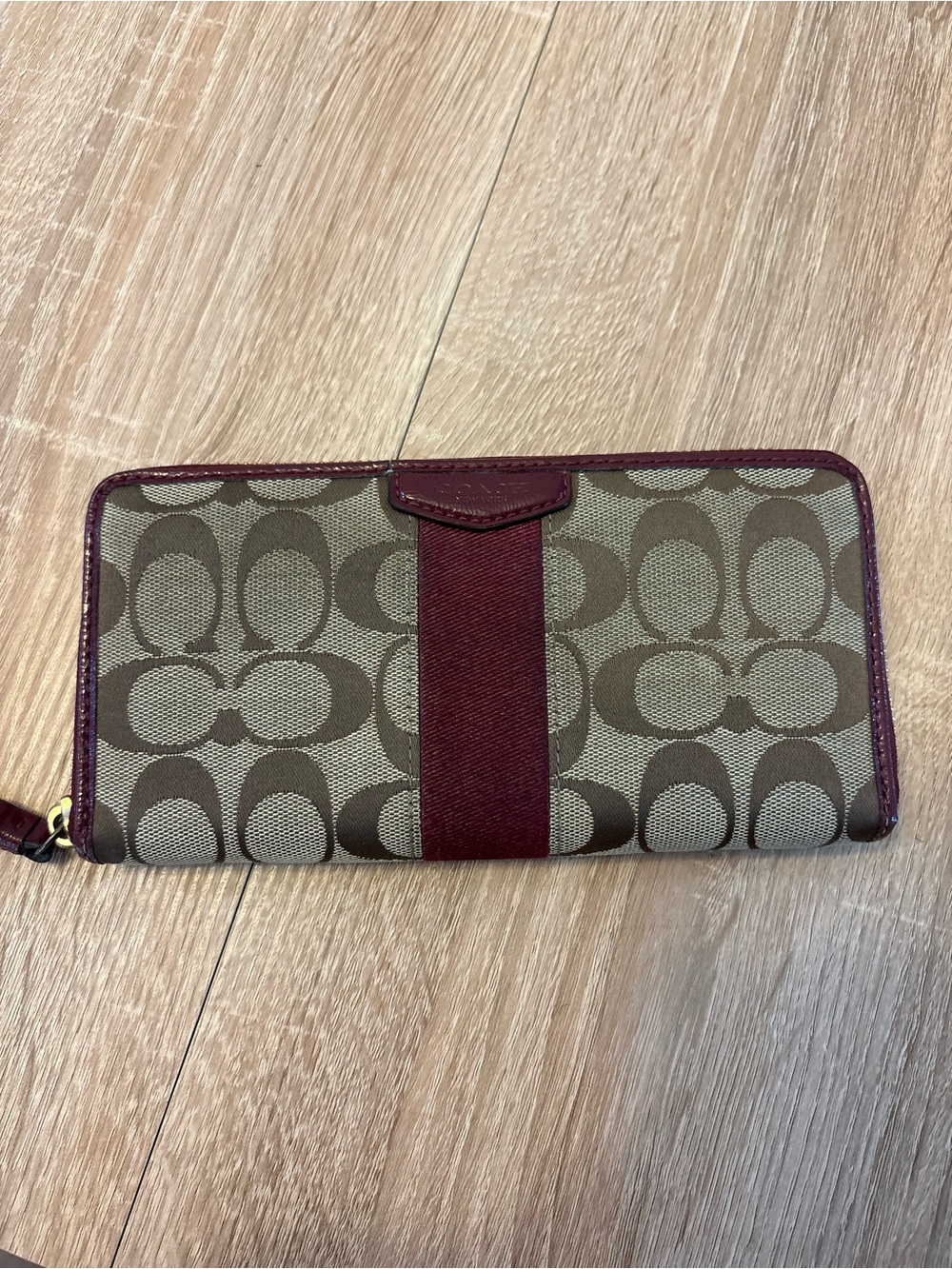Coach signature‎ jacquard canvas accordian Wallet